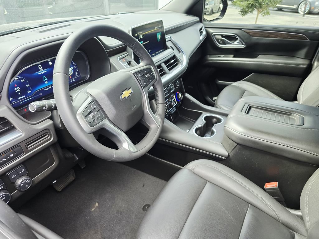 Used 2023 Chevrolet Suburban LT image 16