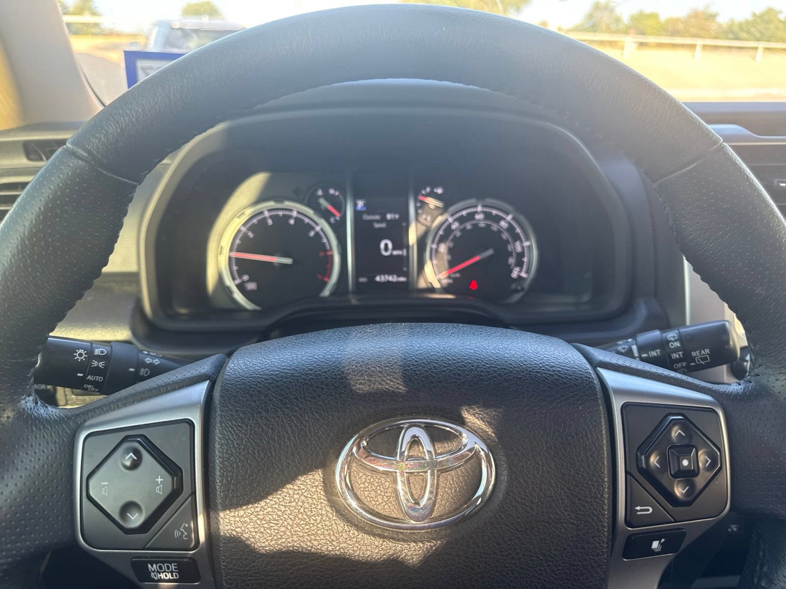 Used 2020 Toyota 4Runner Limited RWD image 10
