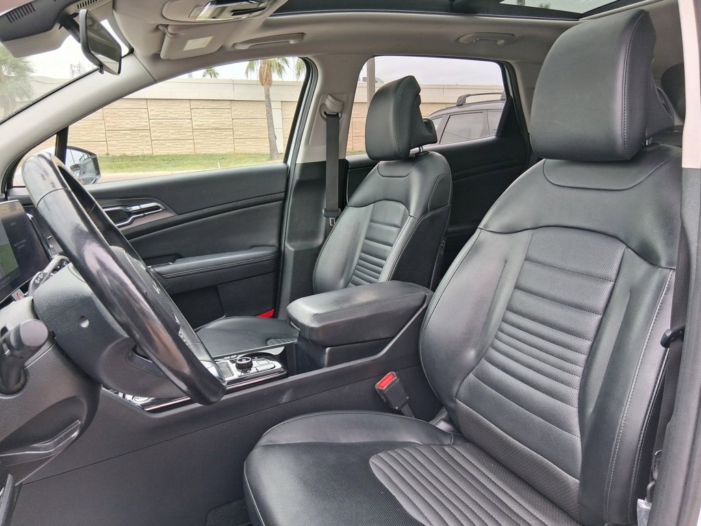 Used 2023 Kia Sportage SX image 18