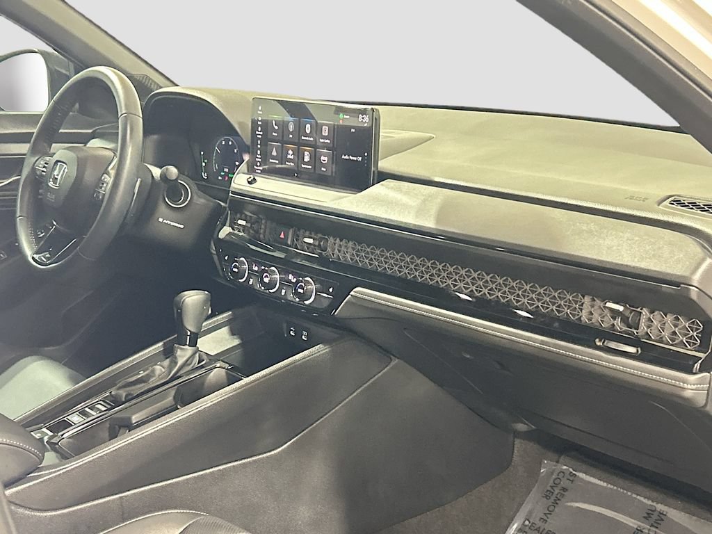 Used 2025 Honda Accord Sport image 26
