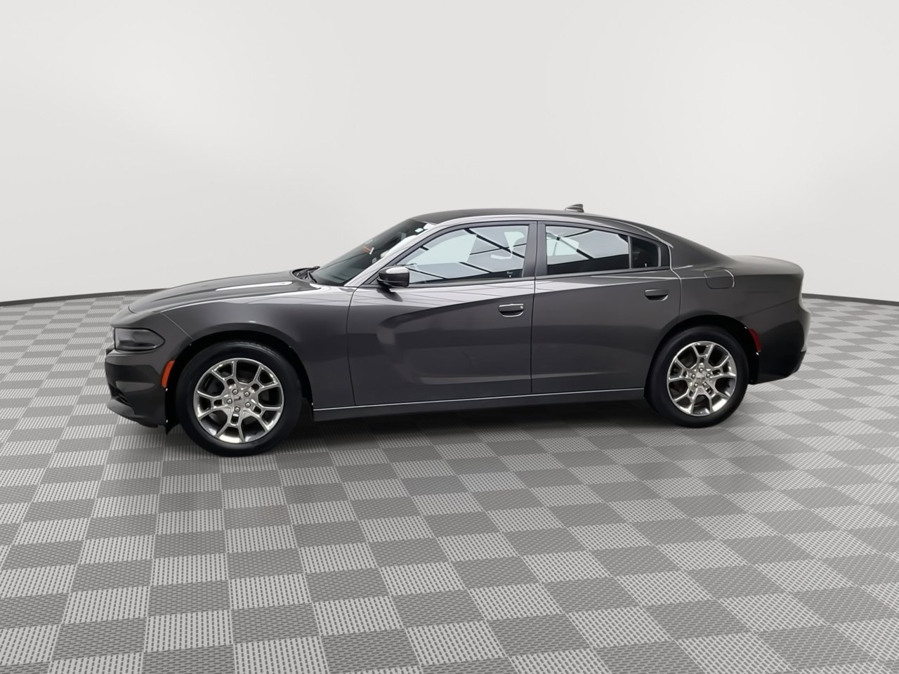 Used 2017 Dodge Charger SXT image 30