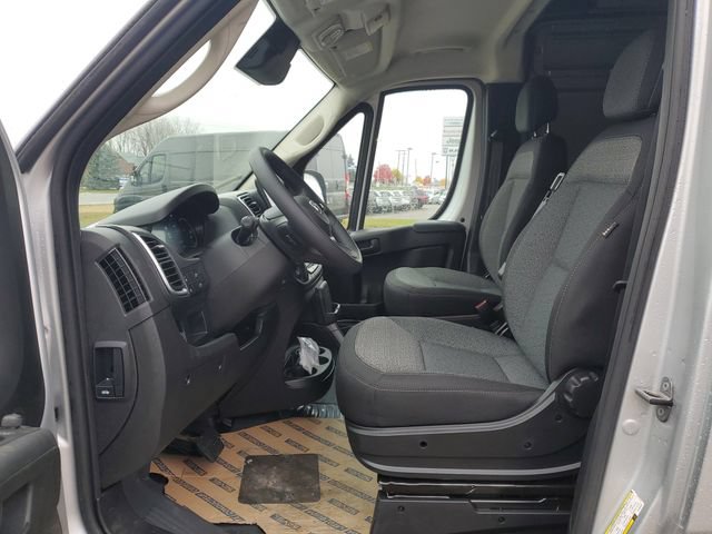 New 2026 RAM ProMaster 2500 w/ Quick Order Package 22G SLT FWD image 9