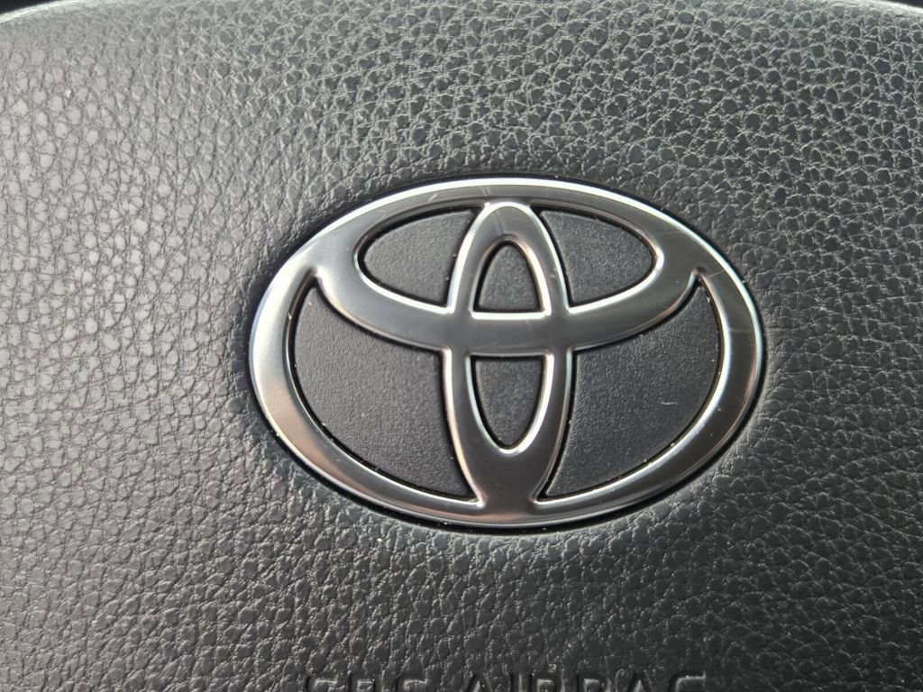 Used 2024 Toyota Grand Highlander XLE image 28