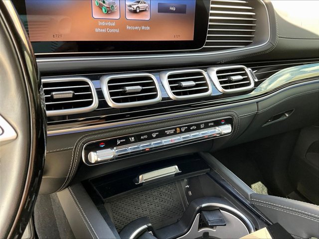 Used 2024 Mercedes-Benz Maybach GLS 600 4MATIC image 21