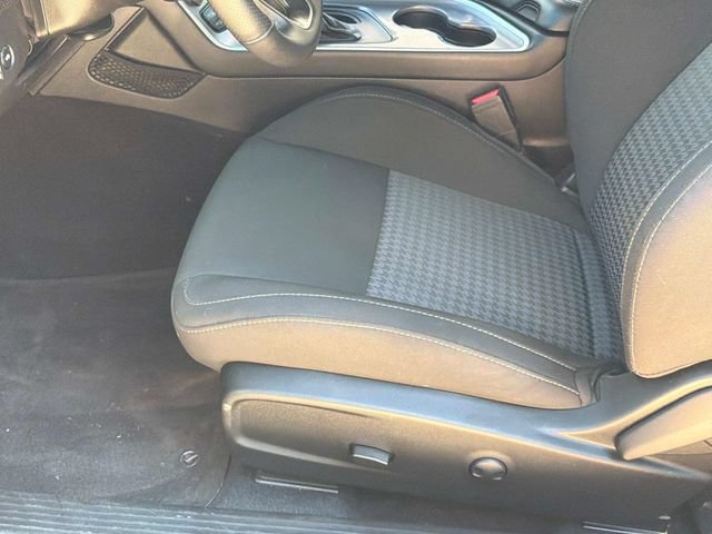 Used 2022 Dodge Challenger R/T RWD image 17