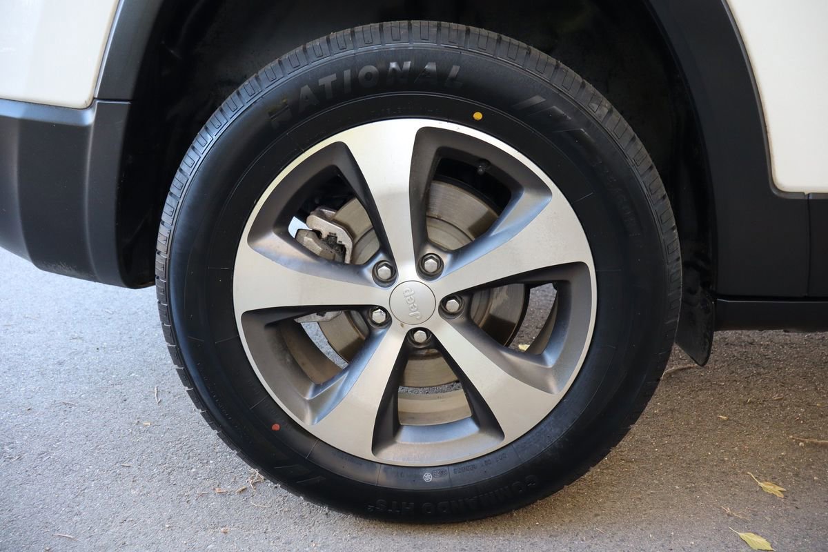 Used 2022 Jeep Cherokee Limited image 43