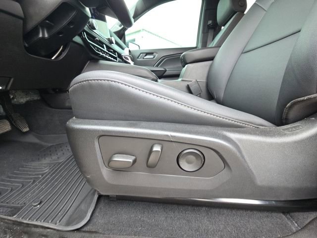 Used 2024 Chevrolet Colorado LT w/ LT Convenience Package III image 21