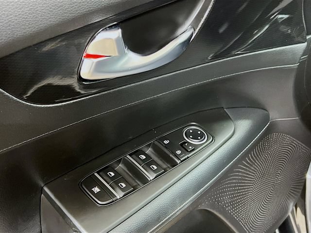 Certified 2023 Kia Forte GT-Line FWD image 11