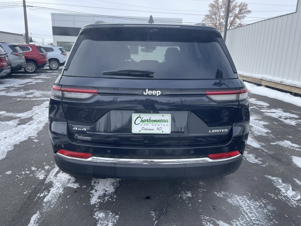 Used 2024 Jeep Grand Cherokee Limited w/ Luxury Tech Group II image 4