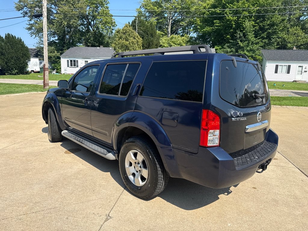 Used 2008 Nissan Pathfinder S AWD/4WD image 8