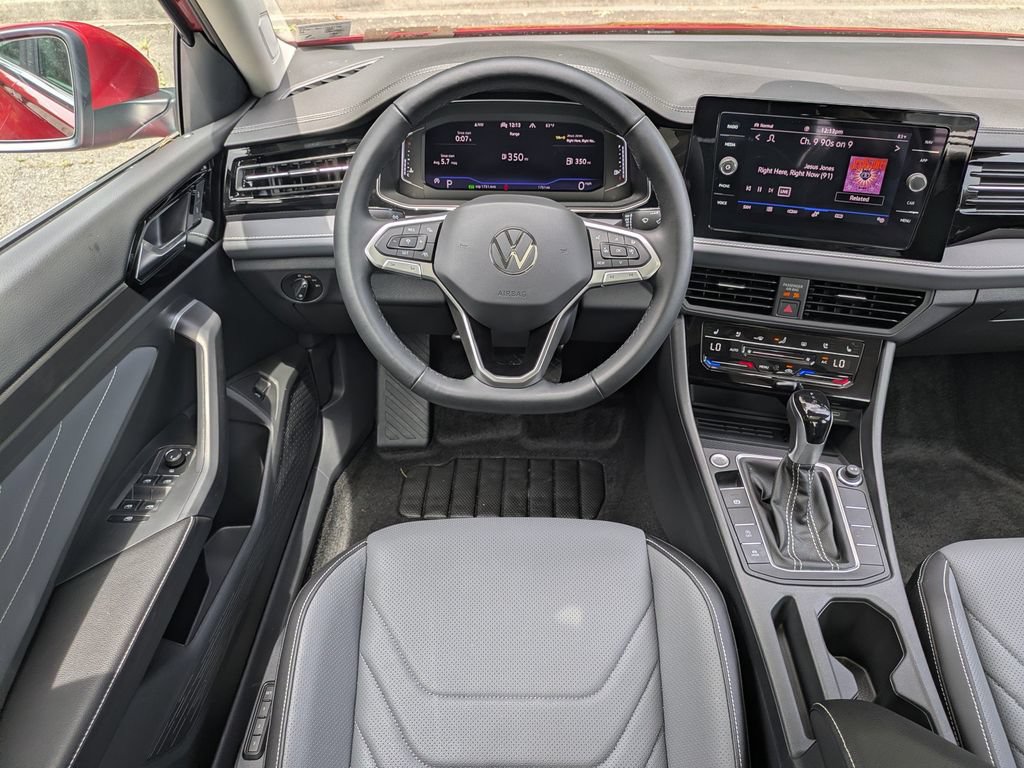 Certified 2026 Volkswagen Jetta SEL FWD image 15
