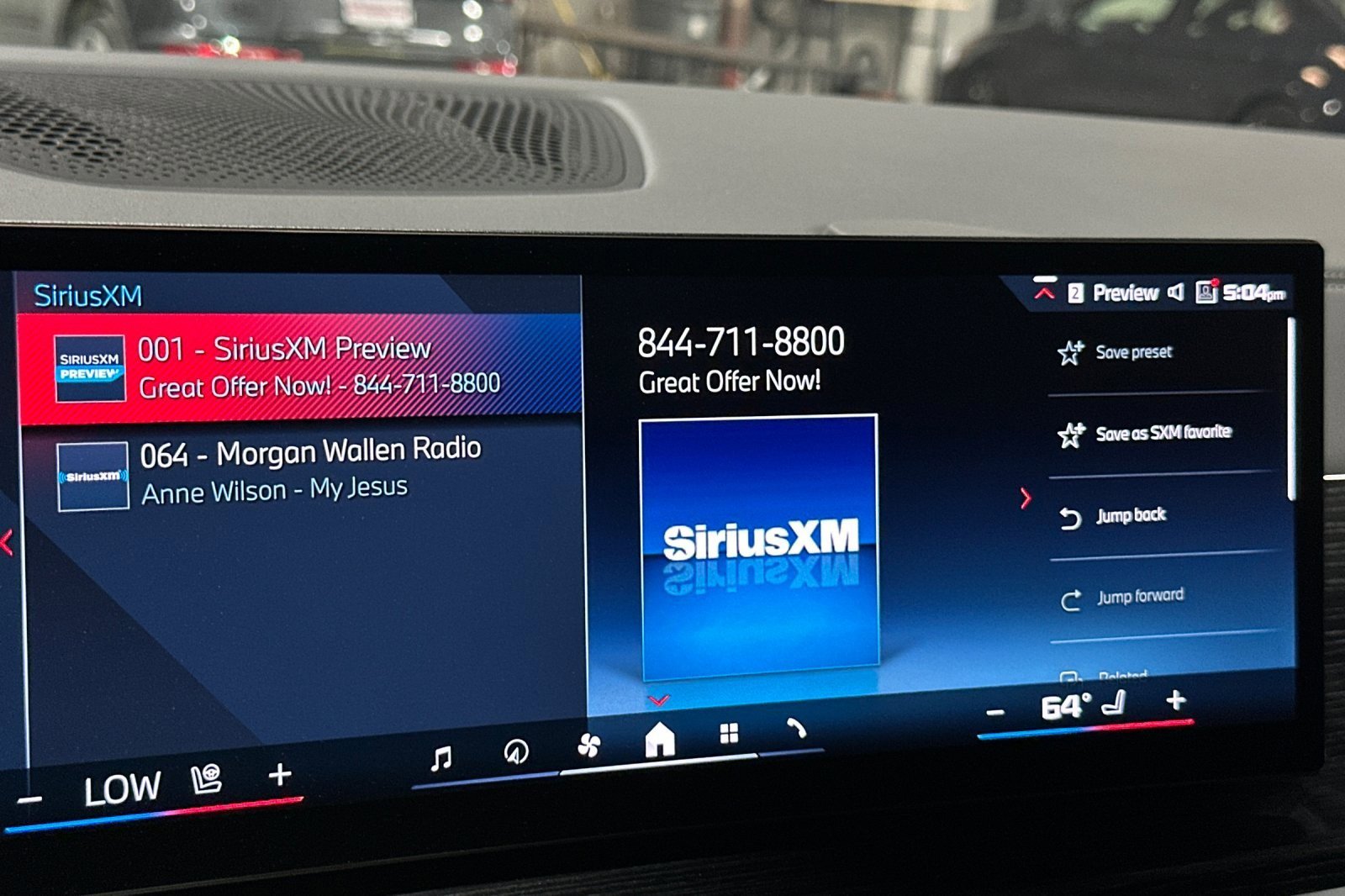 Used 2025 BMW X7 M60i AWD/4WD image 18