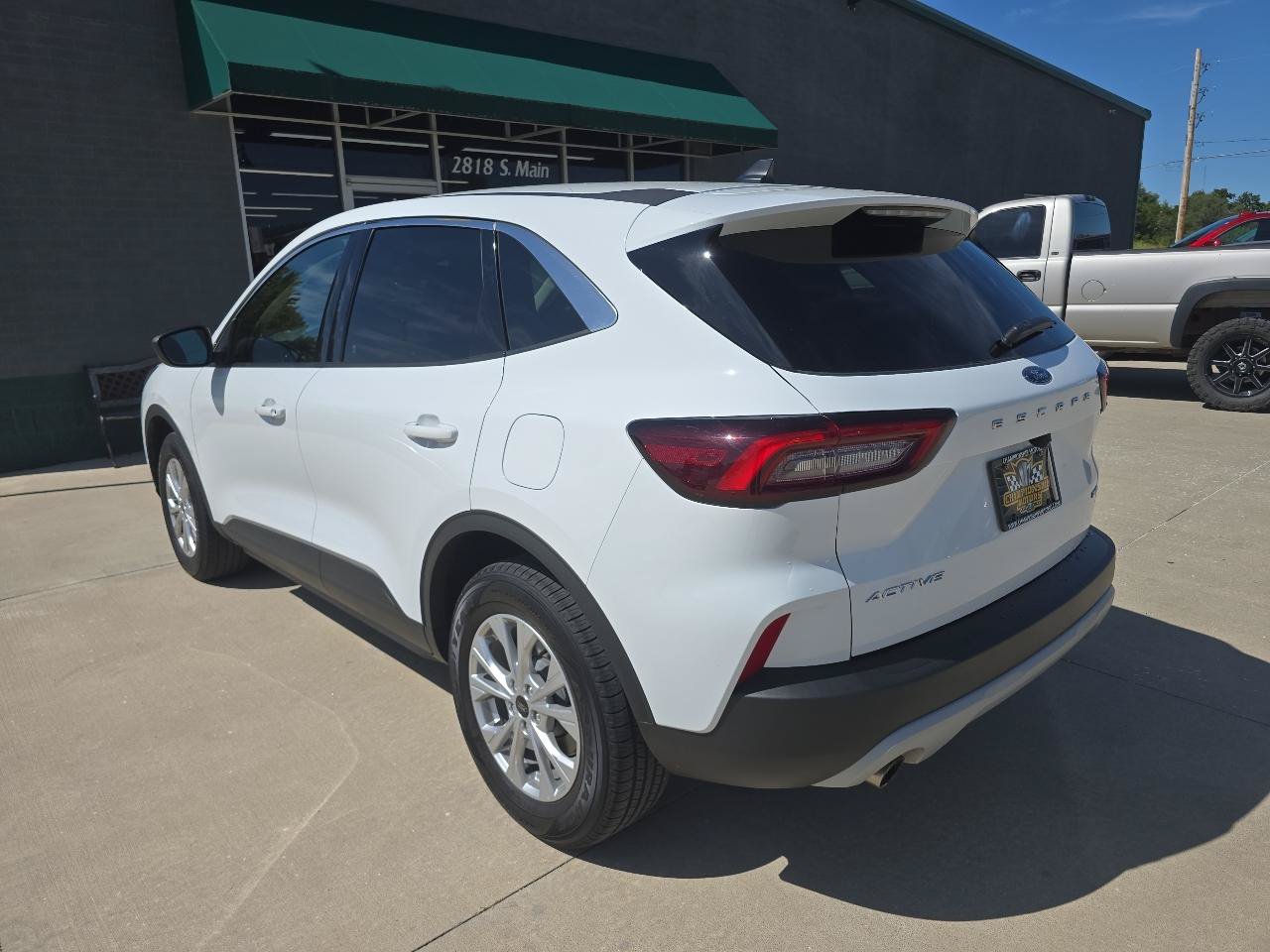 Used 2023 Ford Escape Active AWD/4WD image 3