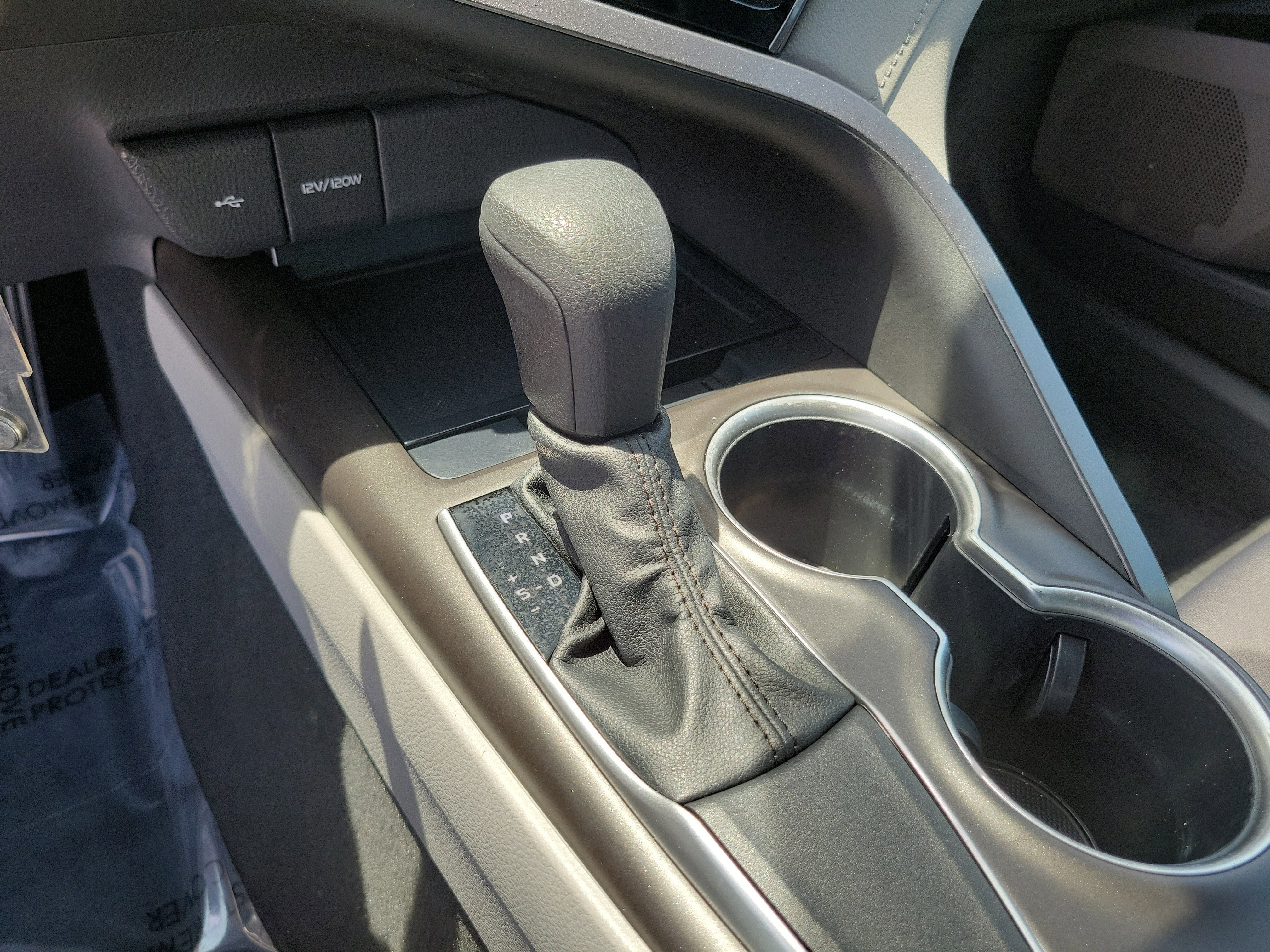 Used 2021 Toyota Camry LE FWD image 31