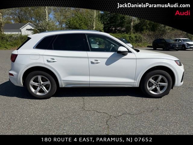 Used 2023 Audi Q5 2.0T Premium w/ Convenience Package image 4