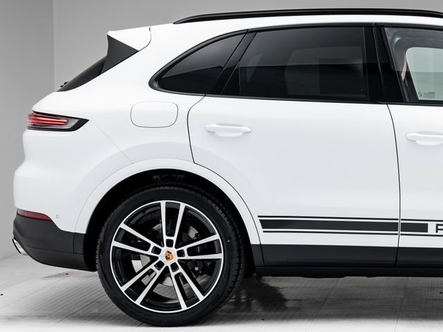 New 2026 Porsche Cayenne image 30