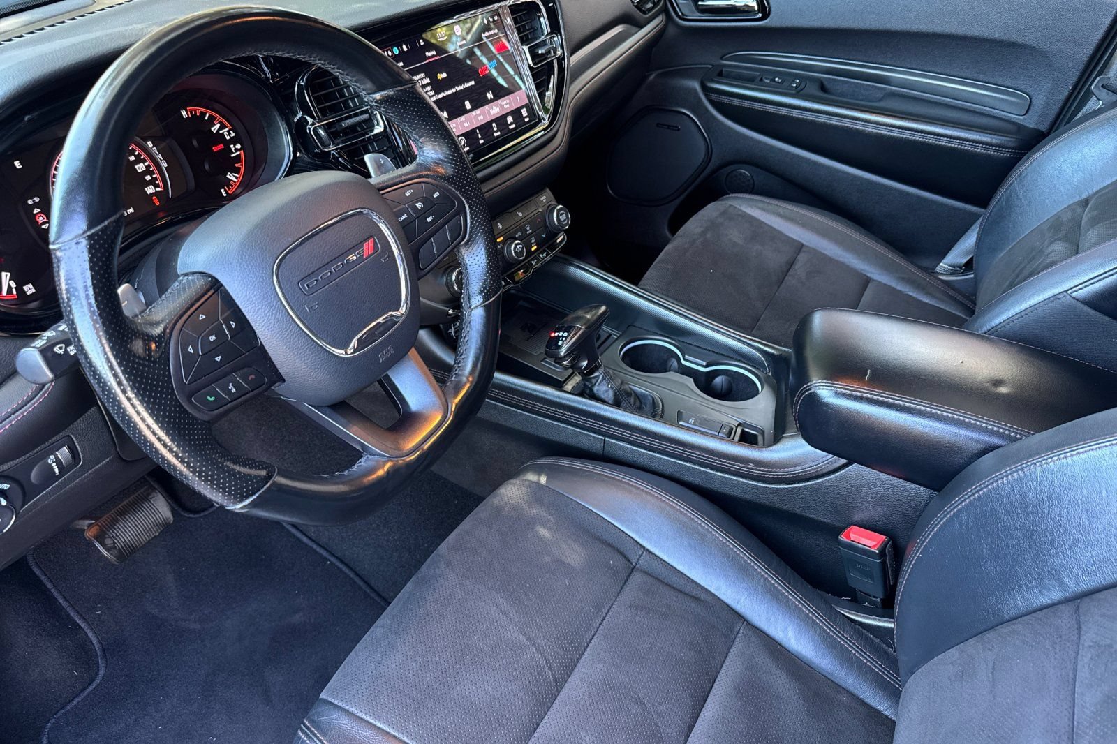 Used 2021 Dodge Durango R/T w/ Blacktop Package AWD/4WD image 3