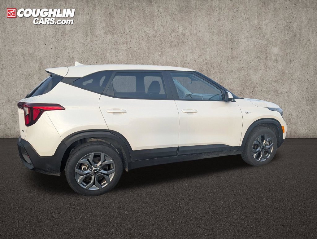 Used 2025 Kia Seltos LX AWD/4WD image 8