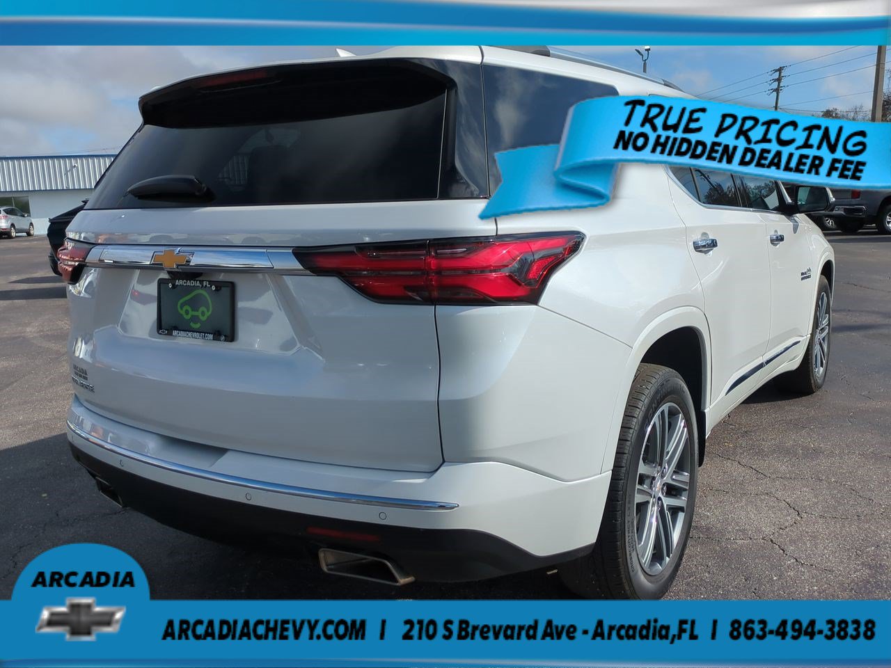Used 2023 Chevrolet Traverse High Country FWD image 4