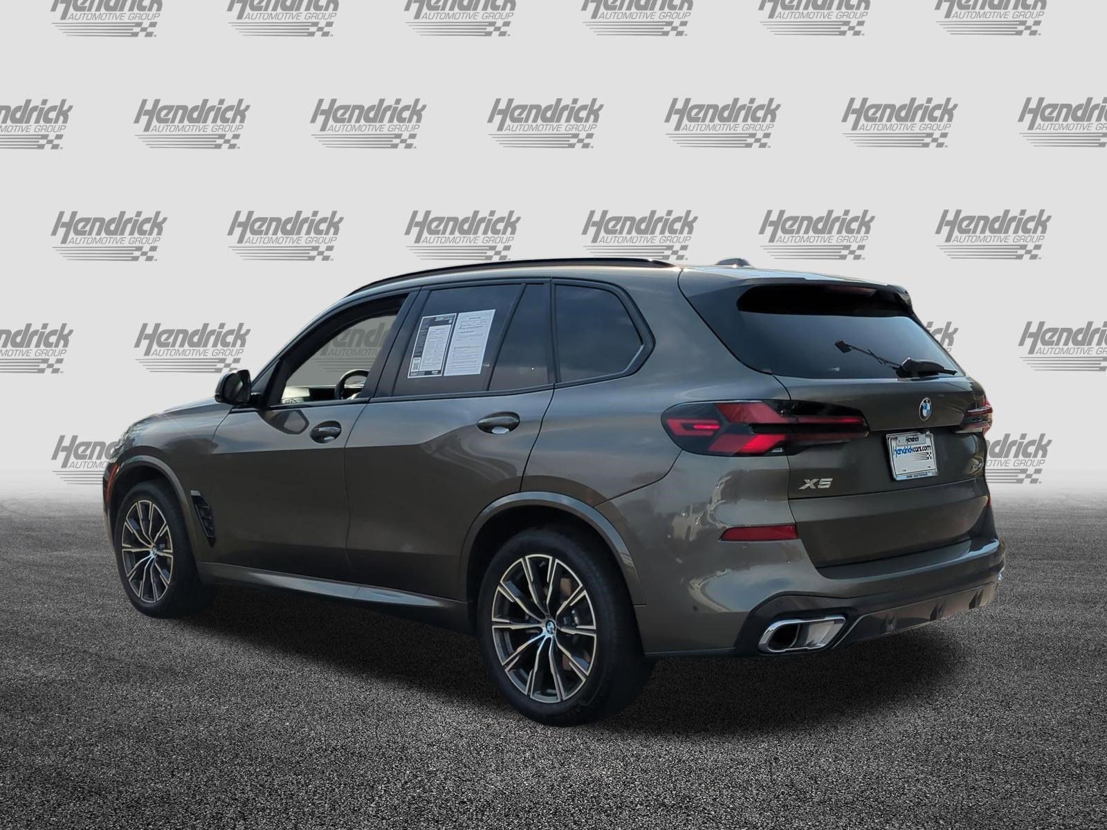 Certified 2024 BMW X5 xDrive40i w/ M Sport Package image 8
