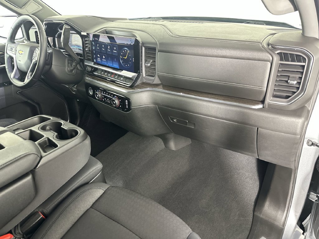 Certified 2024 Chevrolet Silverado 1500 LT AWD/4WD image 30