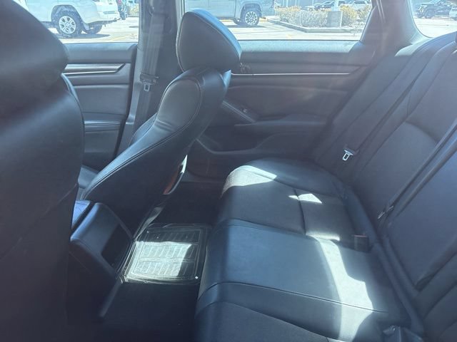 Used 2018 Honda Accord Sport image 12