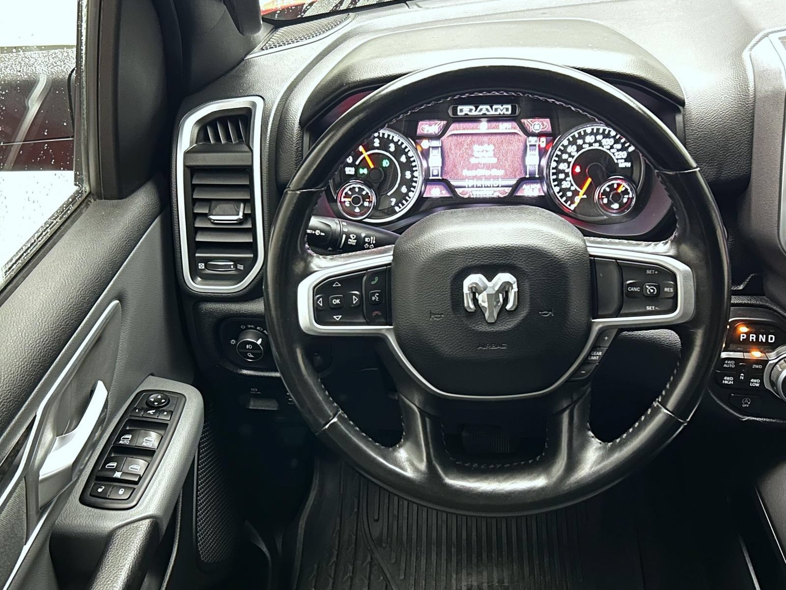 Used 2022 RAM 1500 Big Horn AWD/4WD image 12