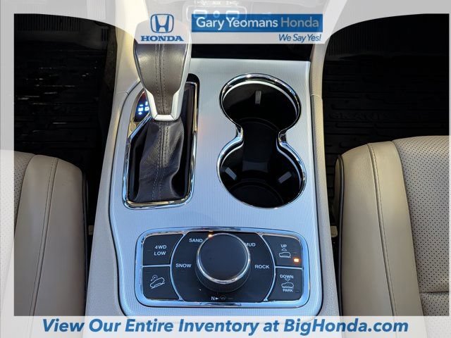 Used 2021 Jeep Grand Cherokee Summit AWD/4WD image 23
