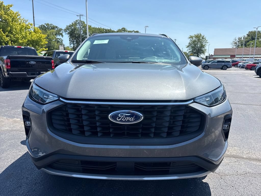 Used 2024 Ford Escape SE FWD video 3