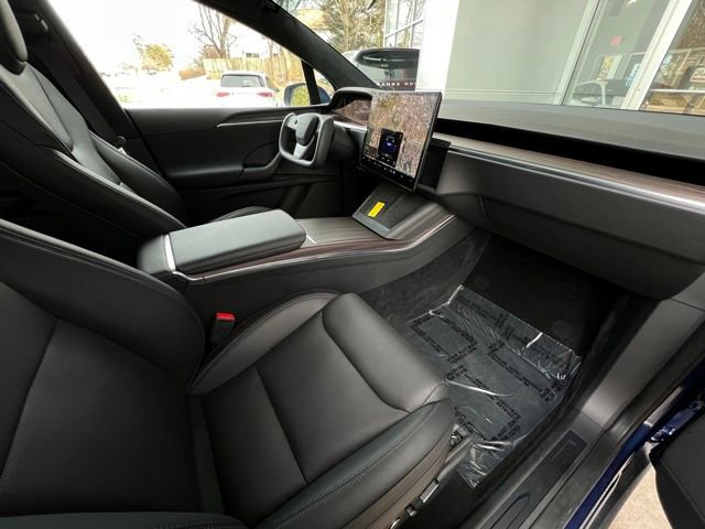 Used 2025 Tesla Model X image 32