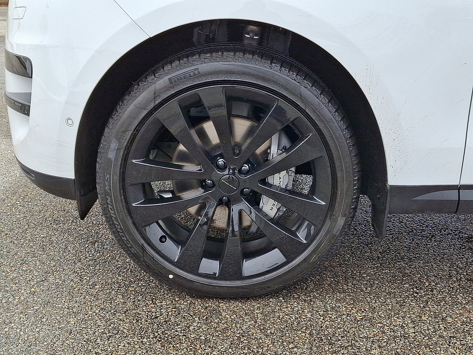 New 2026 Land Rover Range Rover Sport SE image 2