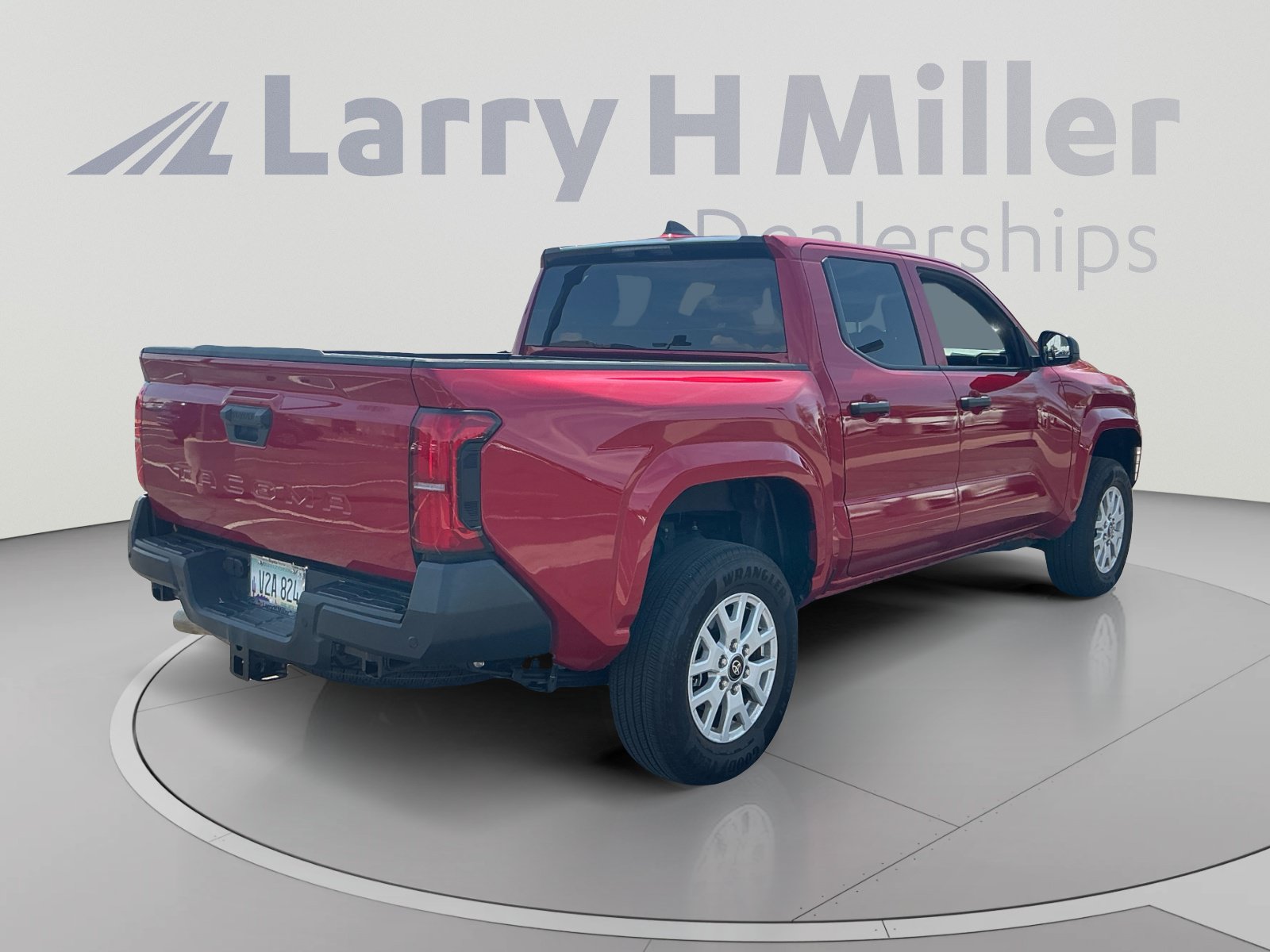 Certified 2025 Toyota Tacoma SR w/ SR Upgrade Package RWD image 5