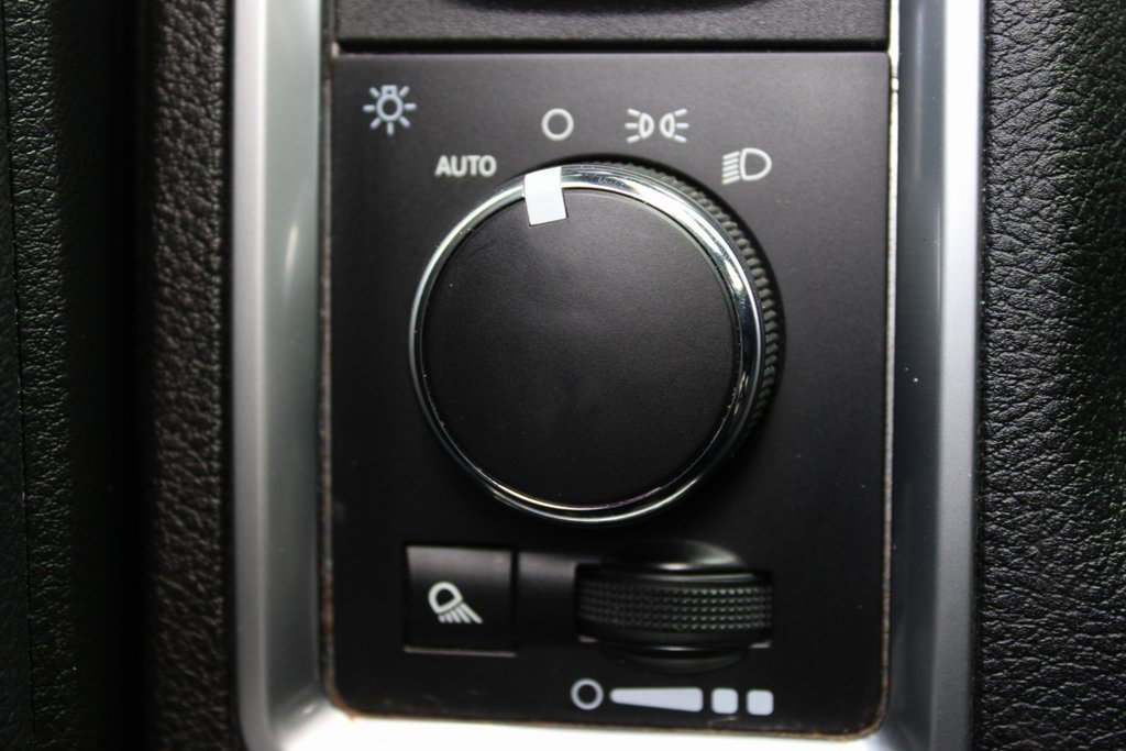 Used 2021 RAM 1500 Classic Warlock image 17