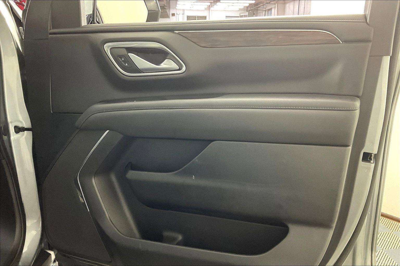 Used 2023 Chevrolet Suburban LS image 29