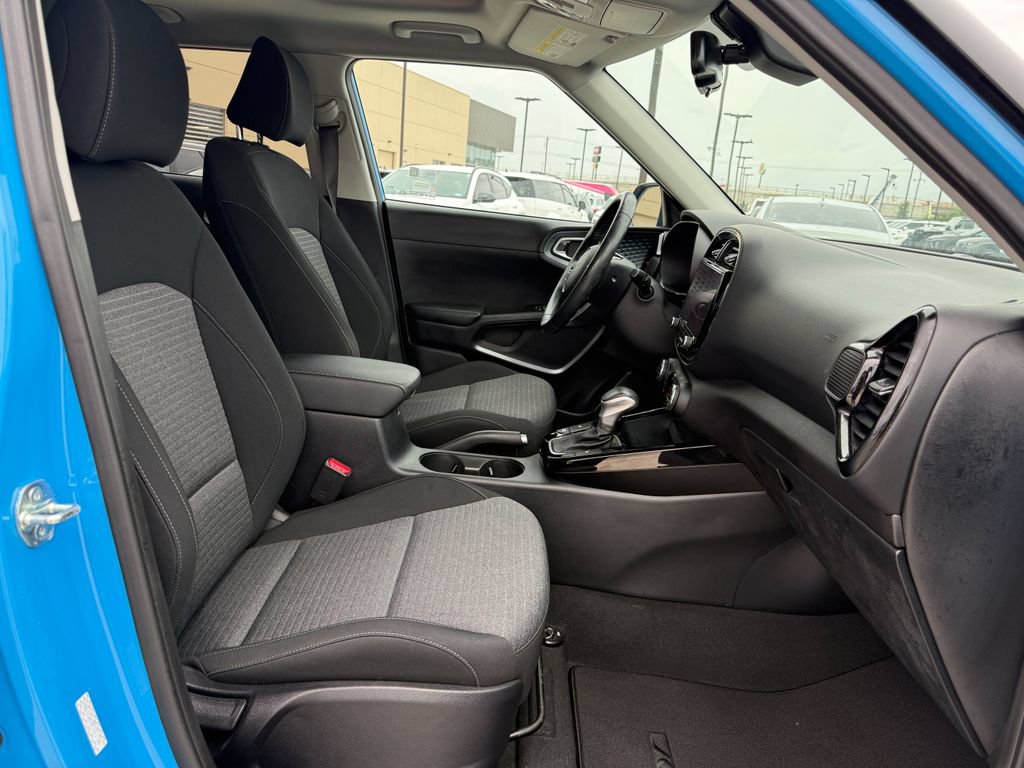Used 2023 Kia Soul EX FWD image 14