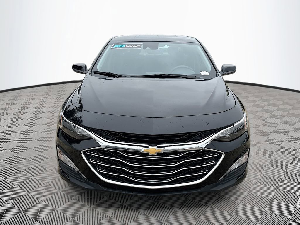 Used 2024 Chevrolet Malibu LT image 2