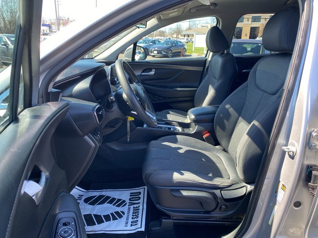 Used 2020 Hyundai Santa Fe SE image 12