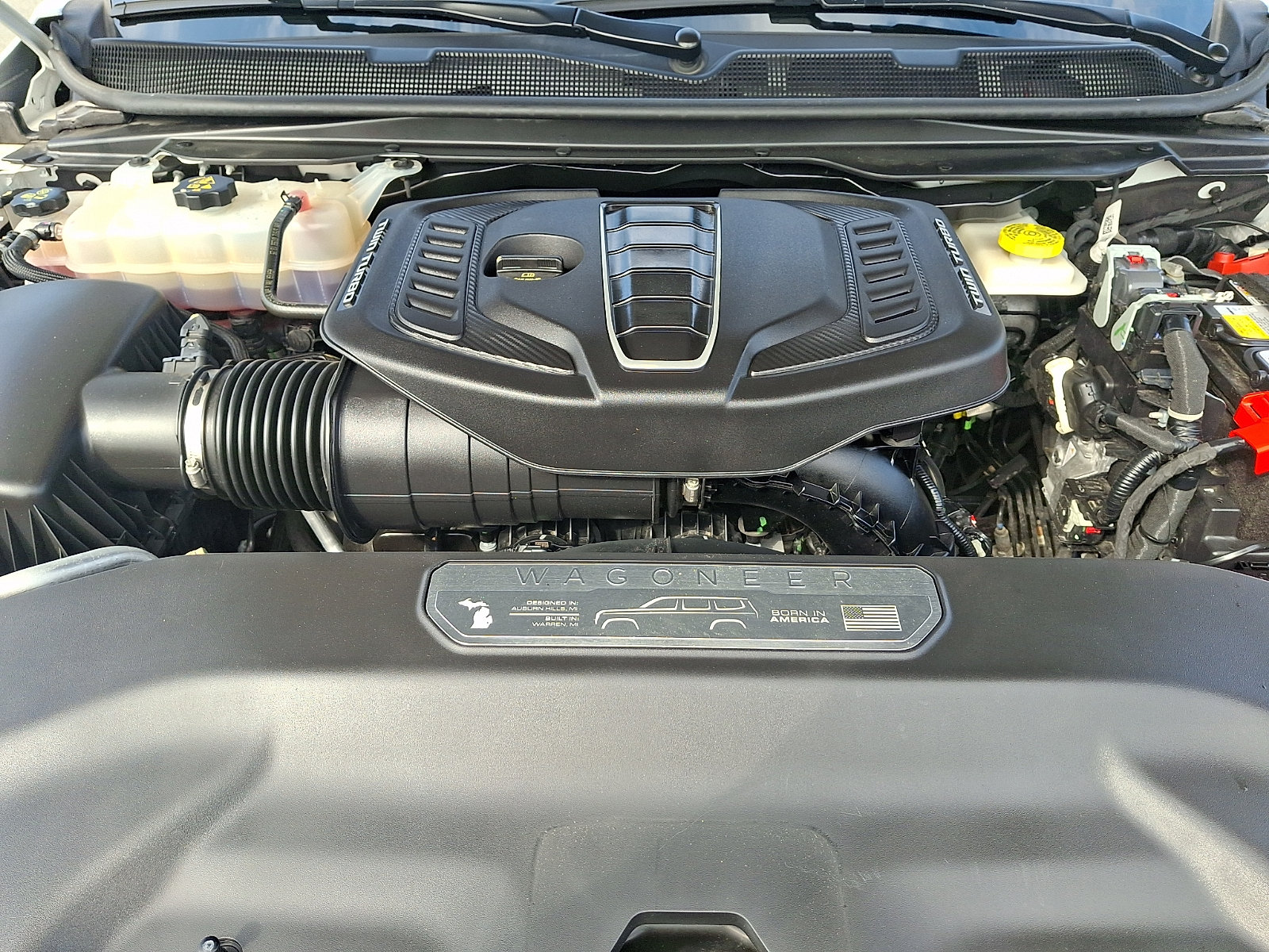 Used 2025 Jeep Grand Wagoneer 4WD image 31