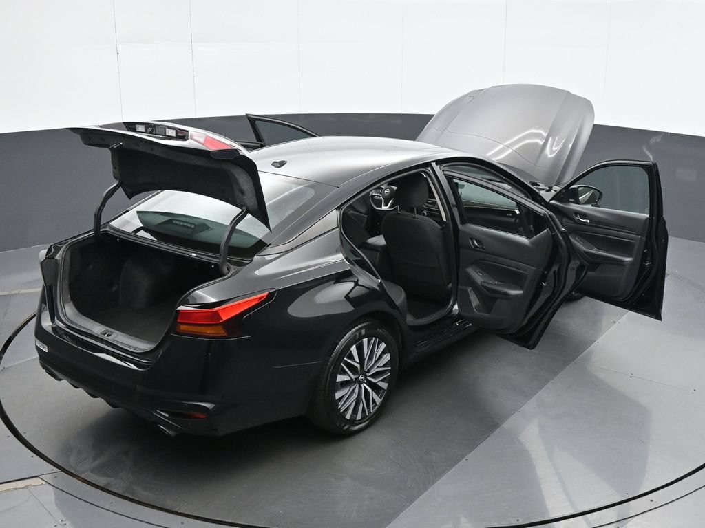 Used 2024 Nissan Altima 2.5 SV w/ SV Premium Package FWD image 39