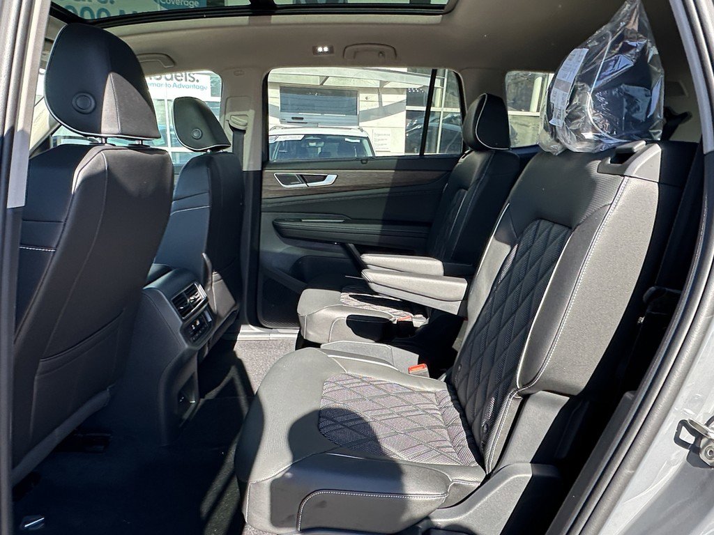 New 2026 Volkswagen Atlas SEL Premium R-Line image 7