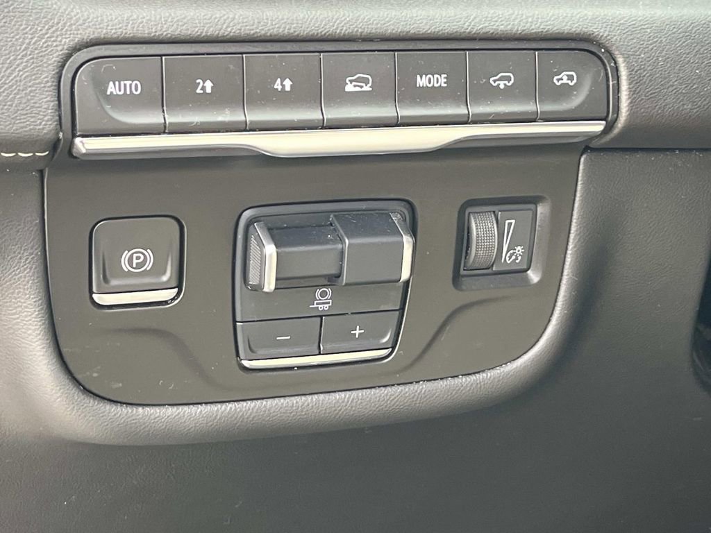 Used 2021 Cadillac Escalade Sport w/ Driver Assist Tech Package image 28