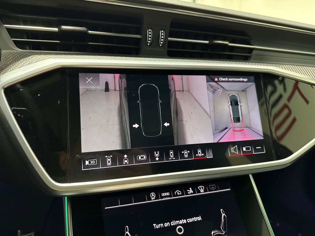 Used 2022 Audi RS 7 Sportback AWD/4WD image 32