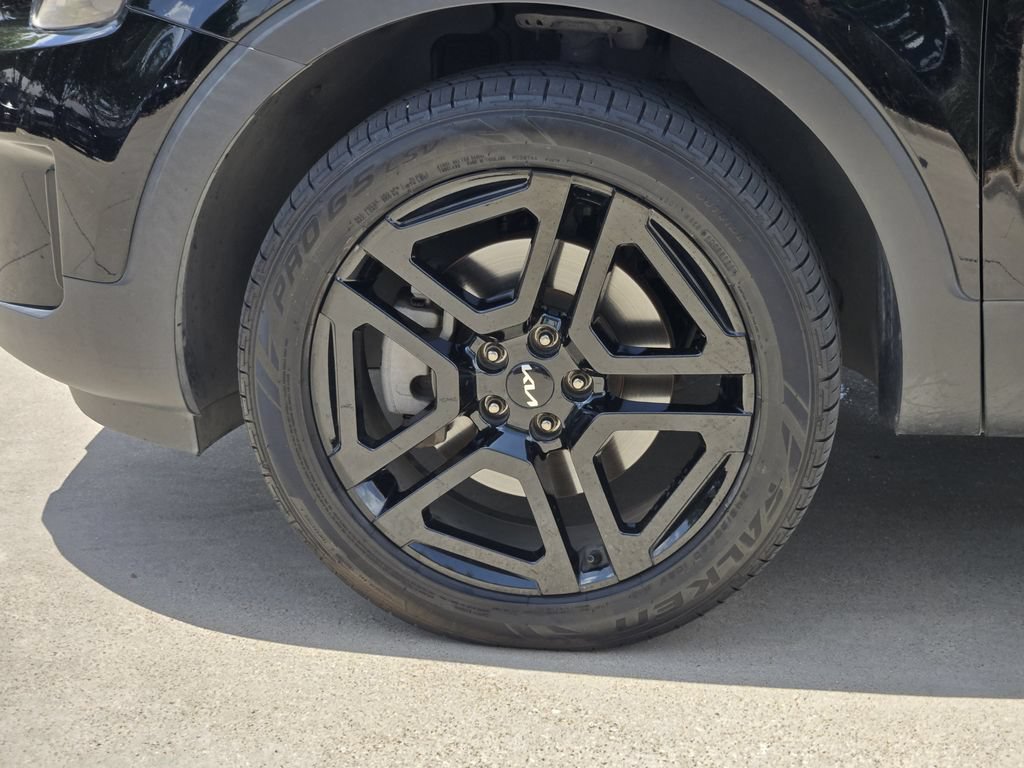 Certified 2023 Kia Telluride SX X-Line AWD/4WD image 17