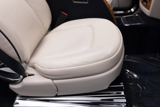 Used 2010 Rolls-Royce Phantom Drophead Coupe image 68