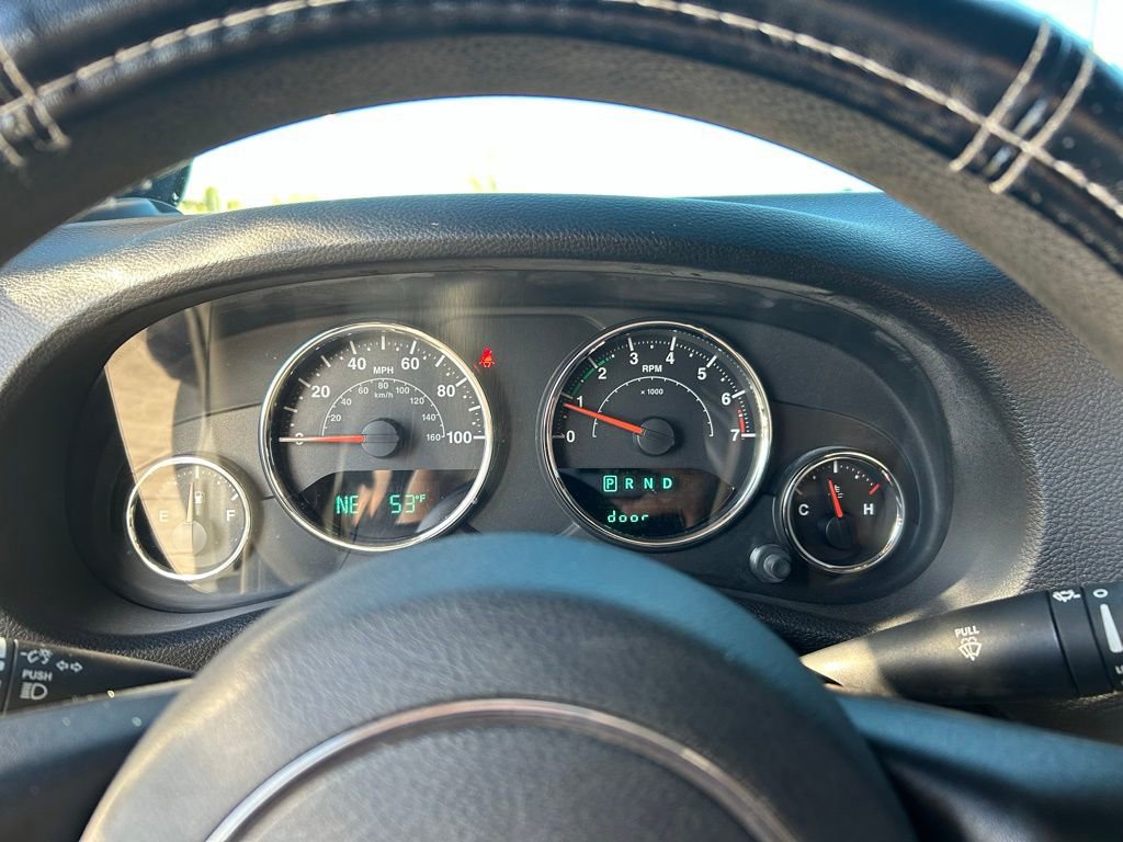 Used 2016 Jeep Wrangler Sport image 12