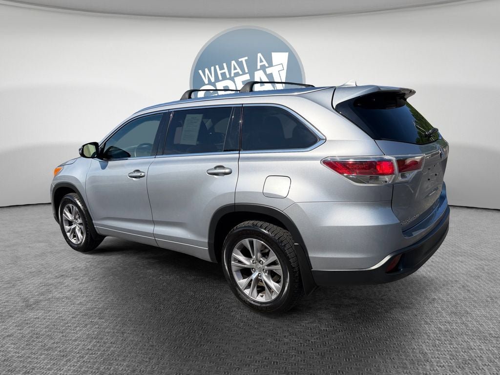 Used 2014 Toyota Highlander XLE AWD/4WD image 6