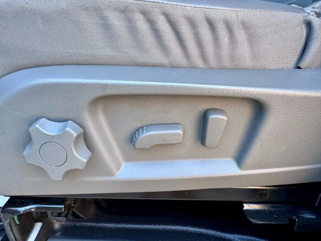 Used 2012 Nissan NV 2500 SV w/ Side Curtain Airbag Pkg image 15