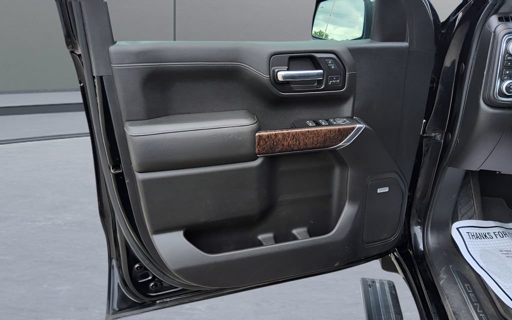 Used 2019 GMC Sierra 1500 Denali w/ Denali Ultimate Package AWD/4WD image 29