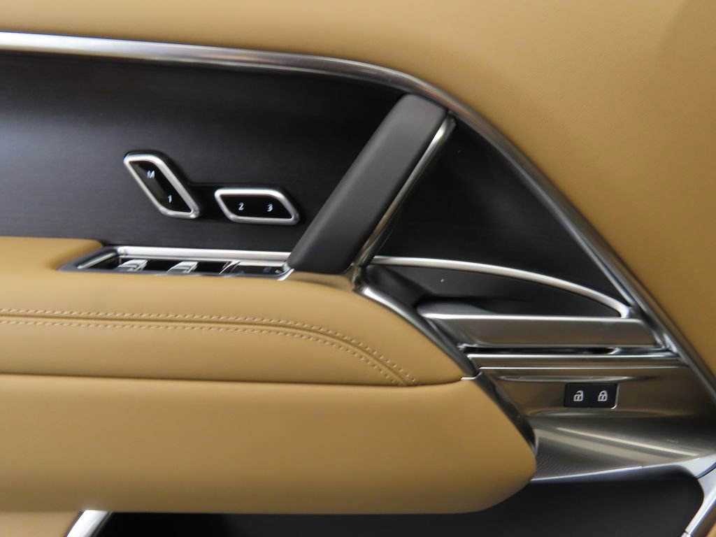 New 2026 Land Rover Range Rover SE image 22