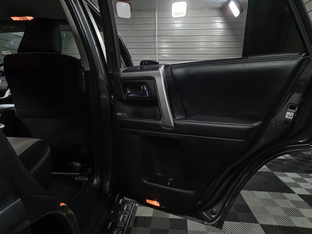 Used 2018 Toyota 4Runner SR5 w/ Wilderness Package image 32